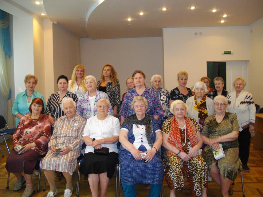Photo 3 for Visiting the homes of war and labor veterans