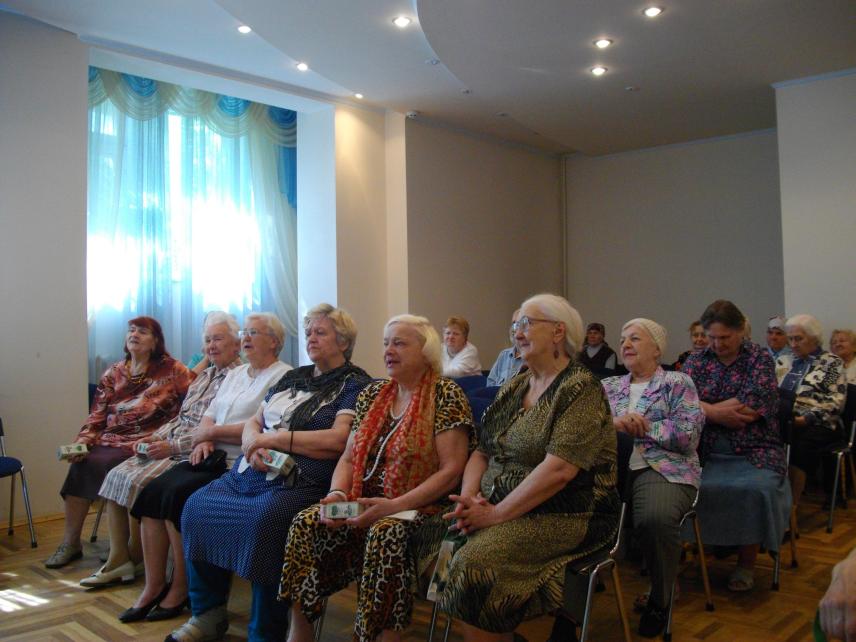 Photo 4 for Visiting the homes of war and labor veterans