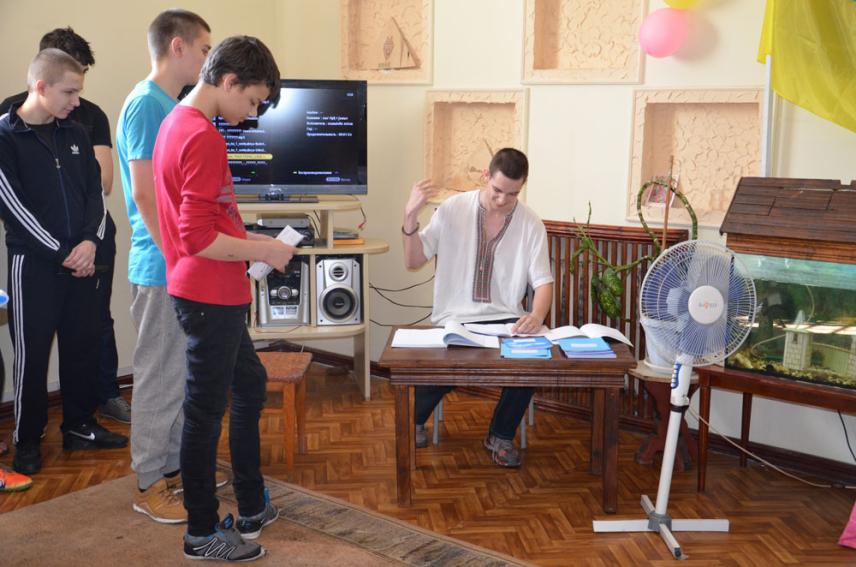 Photo 9 for Celebration of the Day of Knowledge in Lukyanivskyi SIZO (special facility for juvenile detainees and convicts), September 1, 2015.