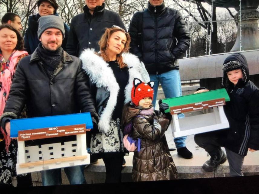 Photo 14 for Installation of feeders in parks and recreation areas